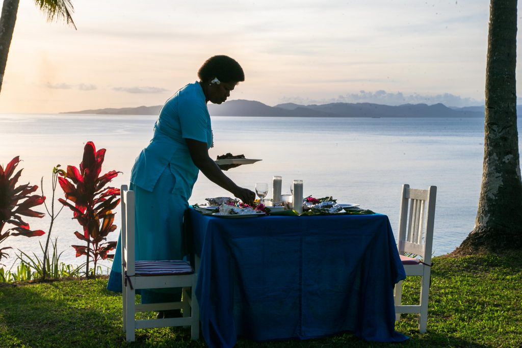 Lomani Sunset dinner